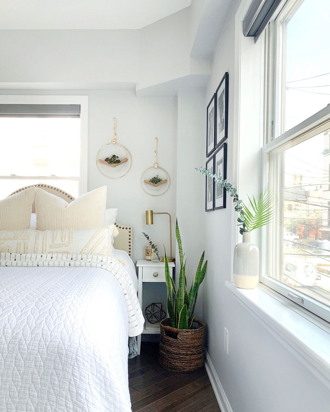 air plant holders from Kandis Cottage styled in neutral bedroom